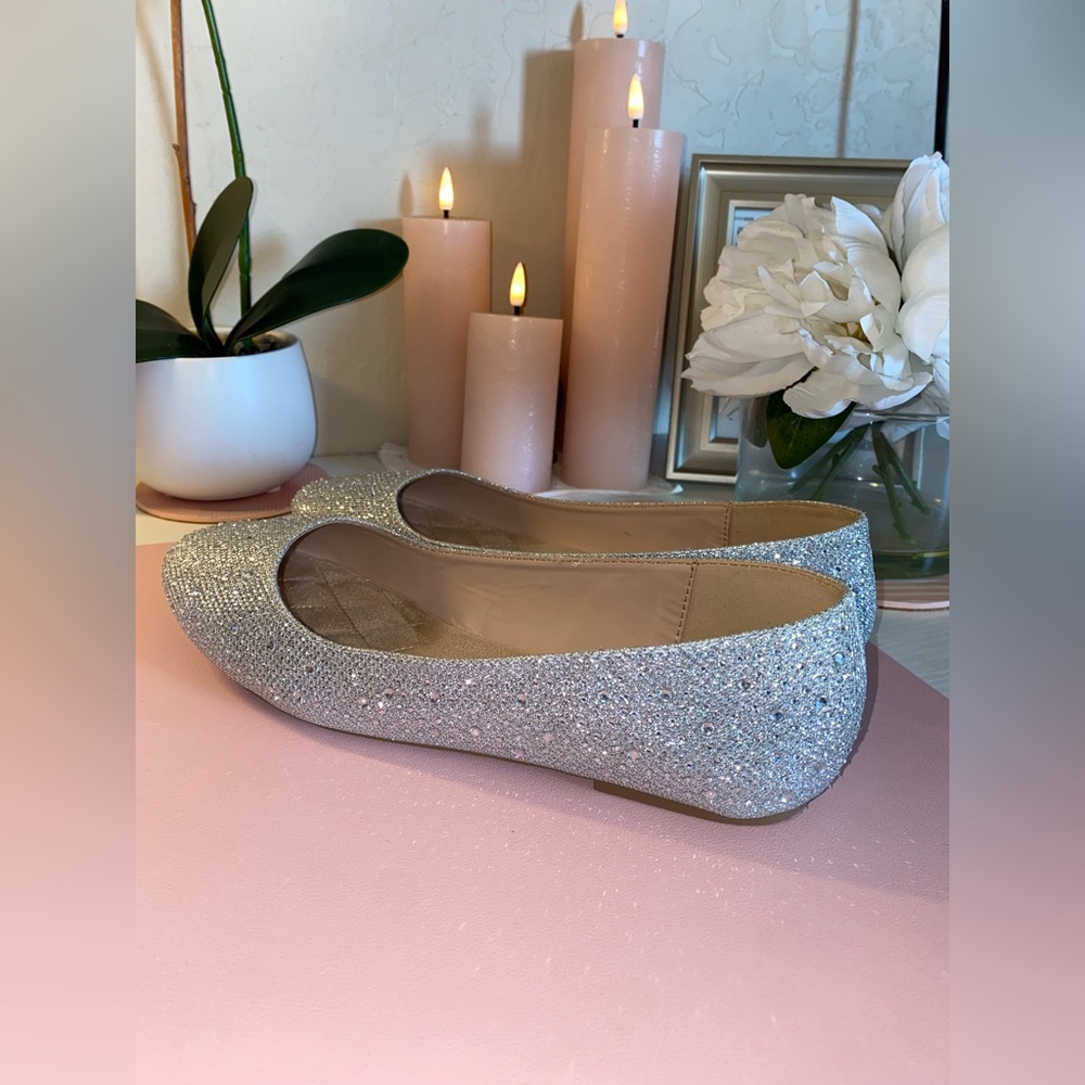 Cityclassified Silver Glitter Flats
